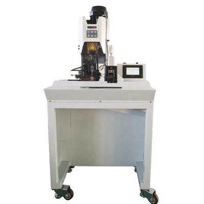 0.75KW 銅線剥離とターミナル・クリップリング・マシン 1~7mm 剥離長